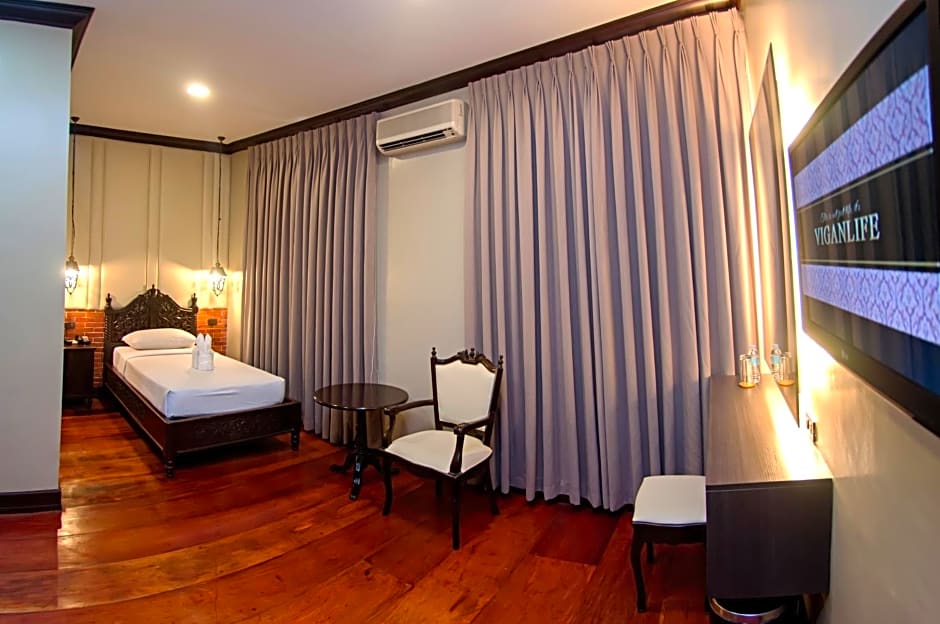 Vigan Plaza Hotel