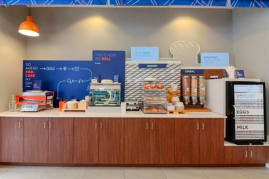 Holiday Inn Express Leland - Wilmington Area By IHG