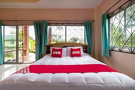 OYO 949 Sansuk Resort Paknampran
