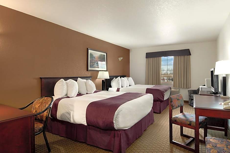 Ramada by Wyndham Red Deer Hotel and Suites