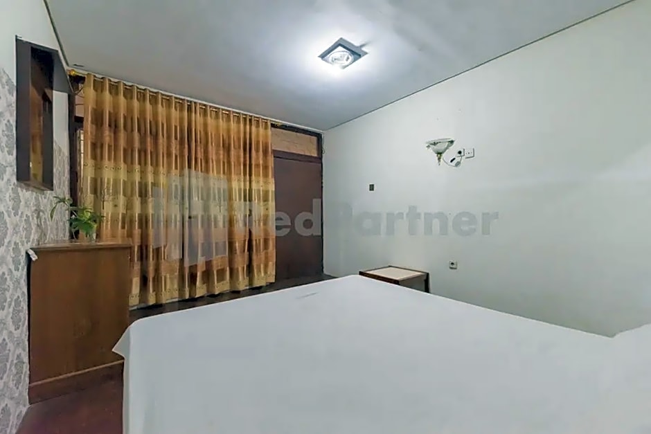 Hotel Linggarjati near Natural Park TWA Linggarjati