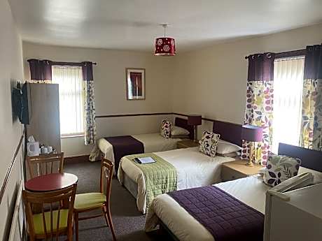 Triple Room-Private Bathroom