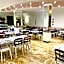 hotel iris