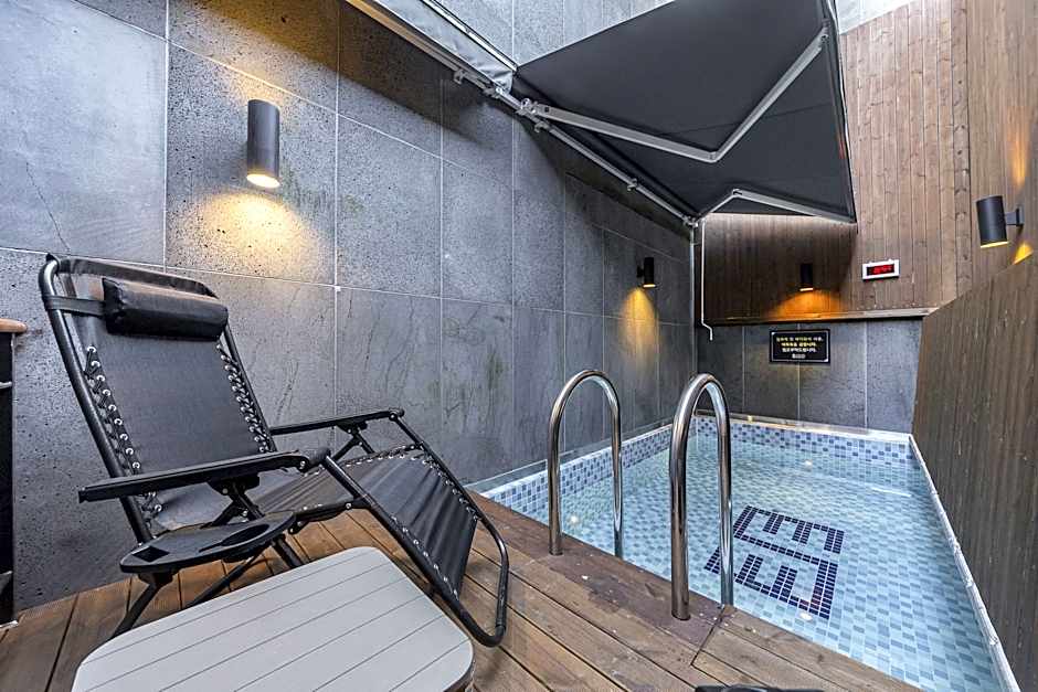 Louis Boutique Hotel