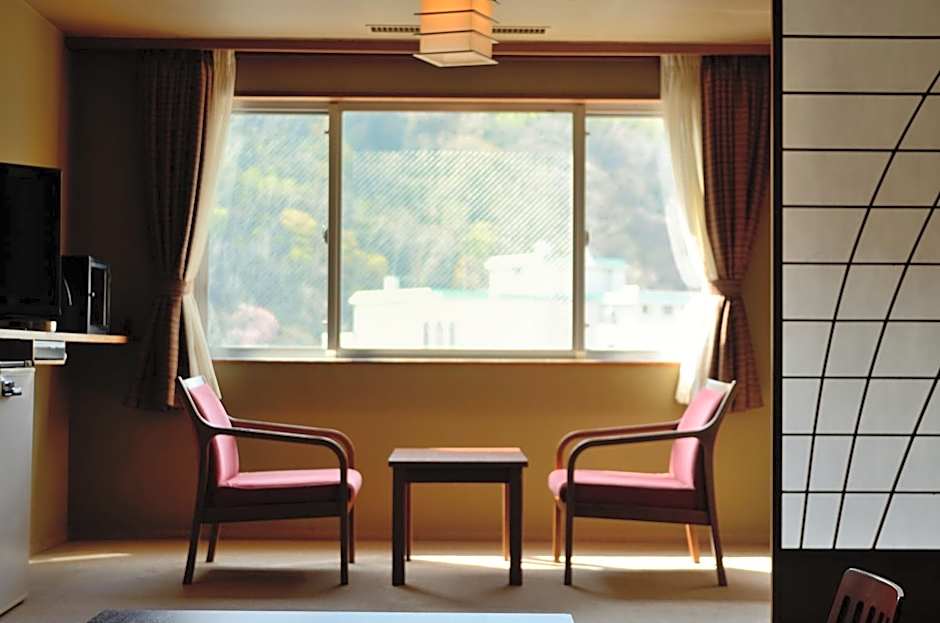 Photo 1 of 4 of Standard Japanese Style, Low Floor