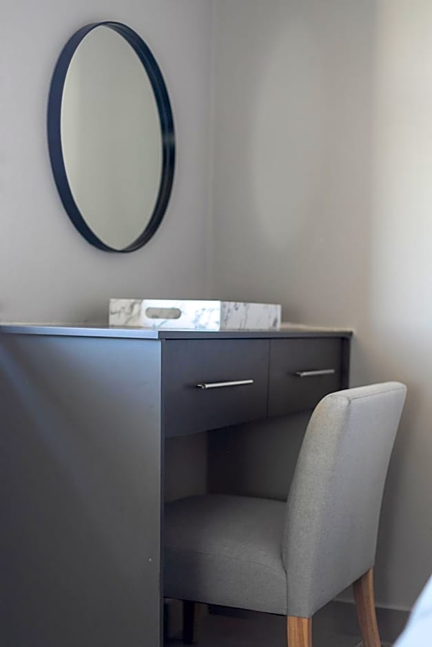 Stylish Stunner in Circa 205