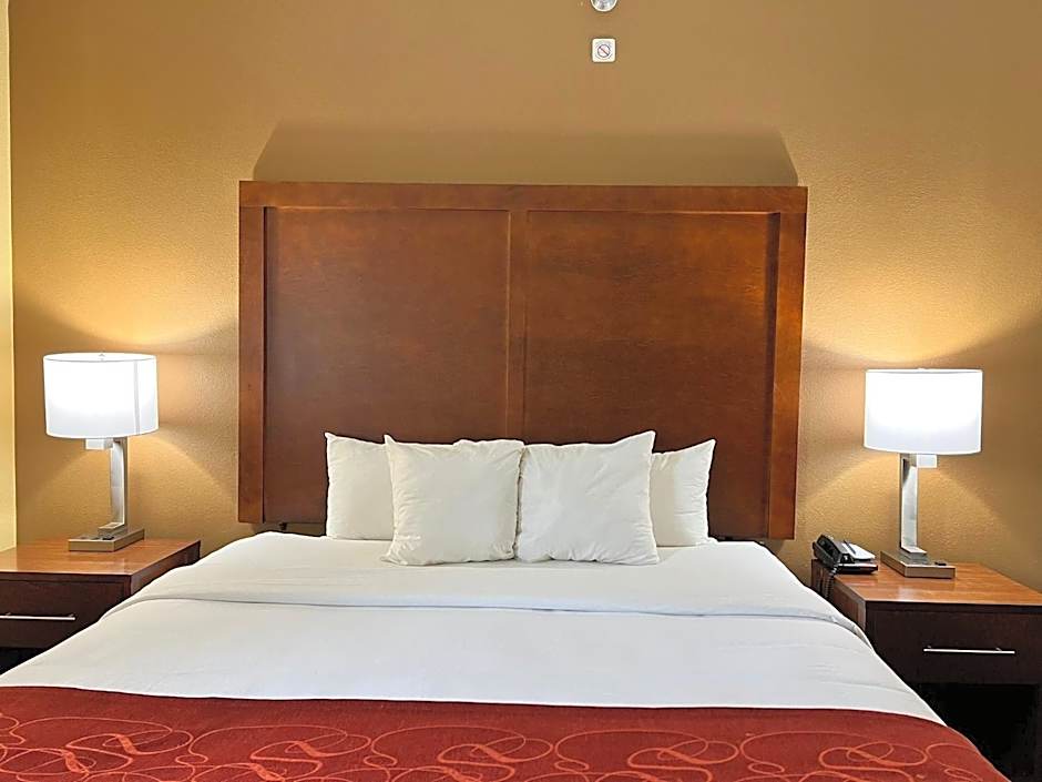 Comfort Suites Louisville East