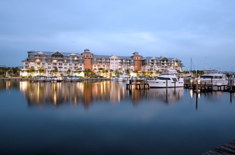 Harborside Suites at Little Harbor Hotel