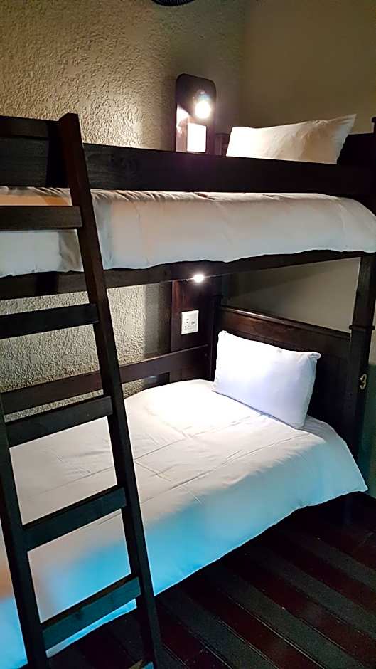 The Tree Top Village Urban Glamping