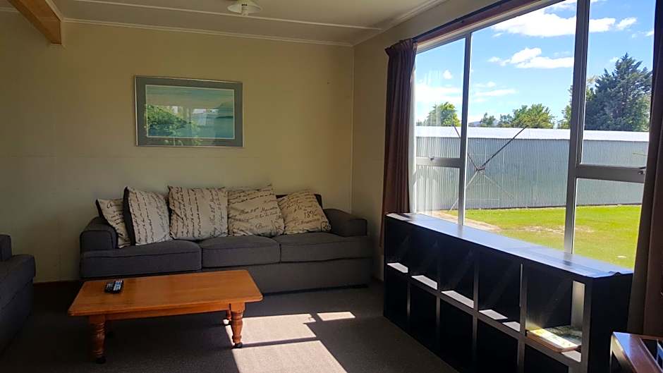 High Country Lodge, Motels & Backpackers