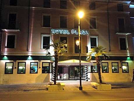 Hotel Plaza