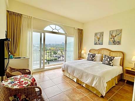 Double Room with Balcony and Sea View
