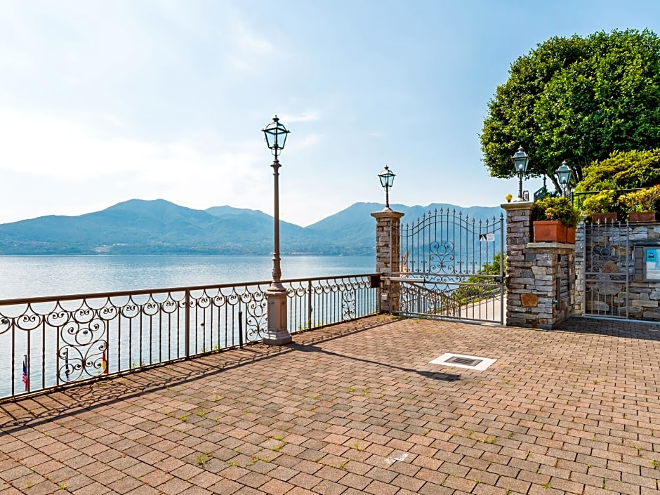 Apartment in Oggebbio with Sea View Terrace