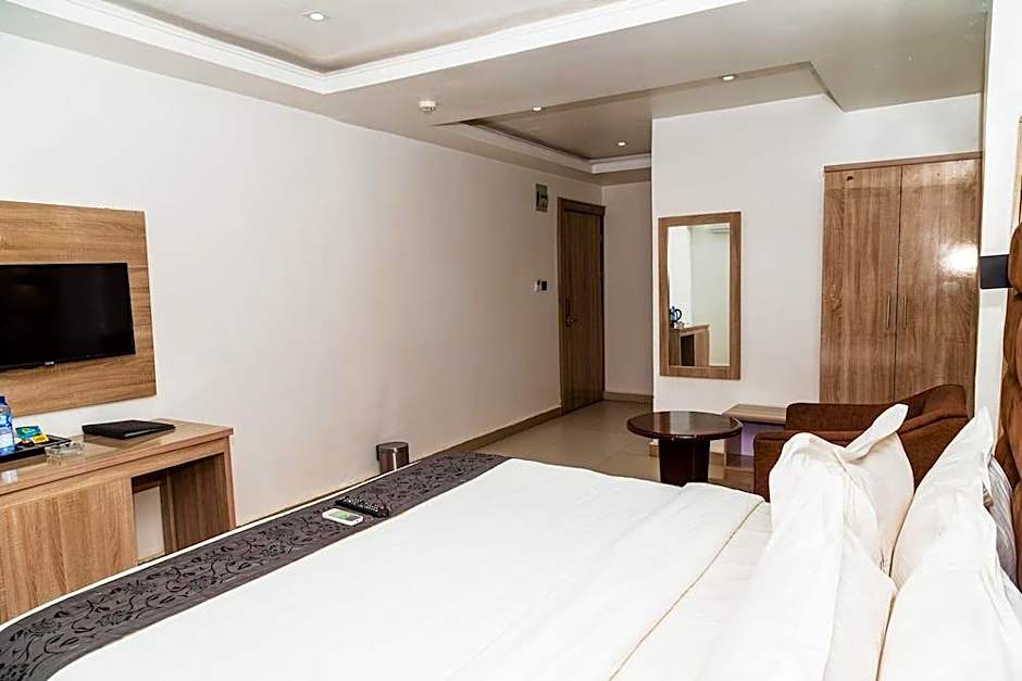 Pennsylvania Avenue Hotel