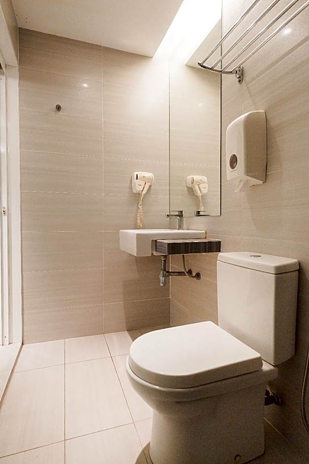 Orange Premier Hotel Taman Segar