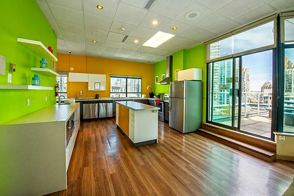 Grand Park Hotel & Suites Downtown Vancouver, Ascend Hotel Collection