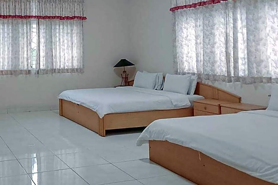 Villa Lotus E06 Syariah RedPartner – Puncak, OH