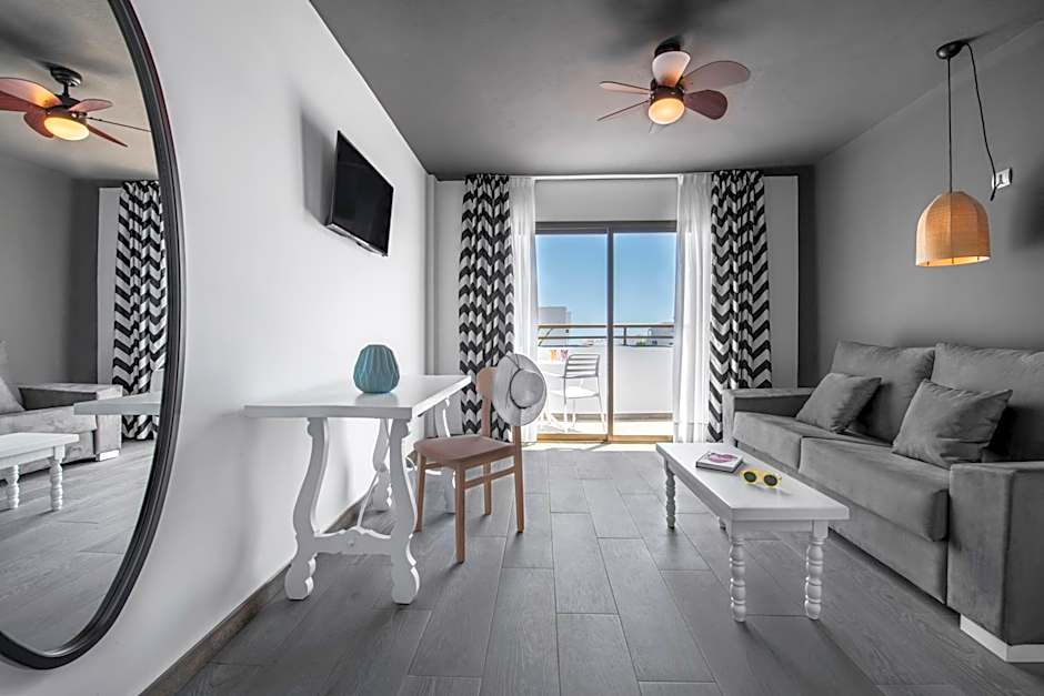 Aparthotel Playasol Mogambo