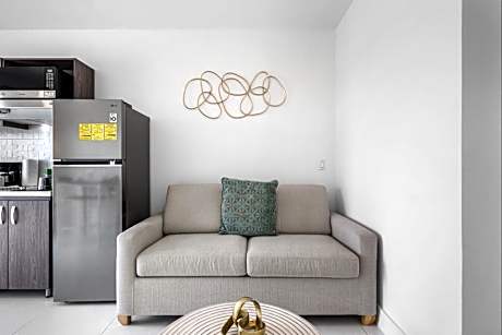 1 BEDROOM