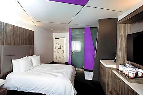 King Room - Non-Smoking