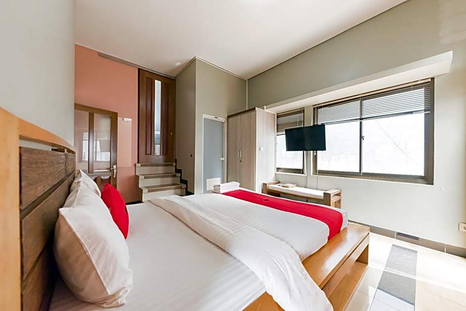 RedDoorz Syariah near Politeknik Negeri Bandung Campus