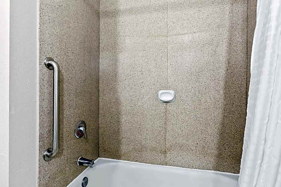 Sonesta Essential Beaumont