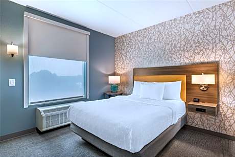 One-Bedroom Queen Suite - Hearing Accessible