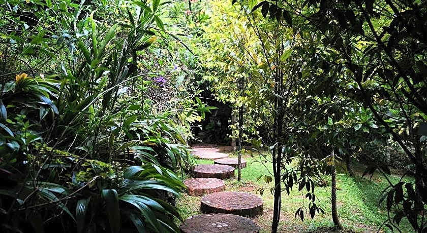 Kebun Hanoman Private Villa