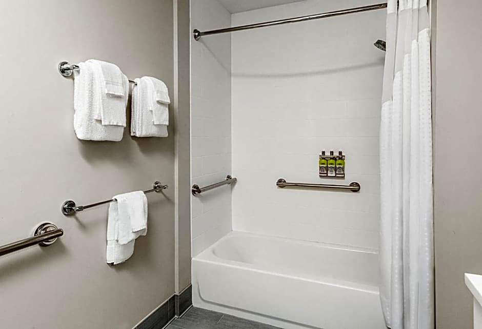 Holiday Inn Express & Suites Sanford- Lake Mary By IHG