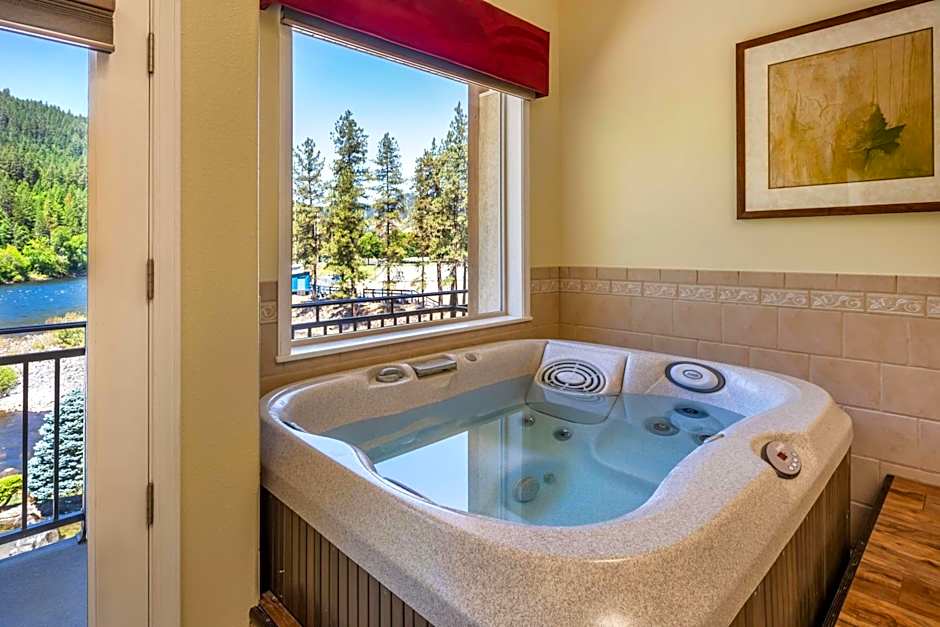 Best Western Lodge at River's Edge