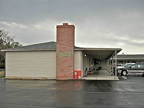 Hub Motel