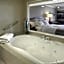 Hilton Niagara Falls-Fallsview Hotel - Suites