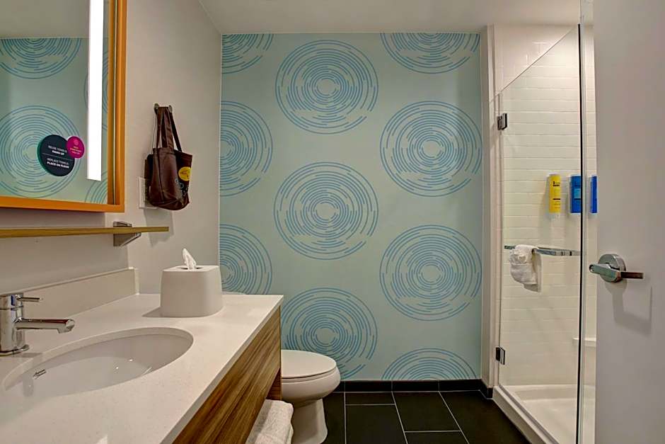 Tru by Hilton Grand Prairie