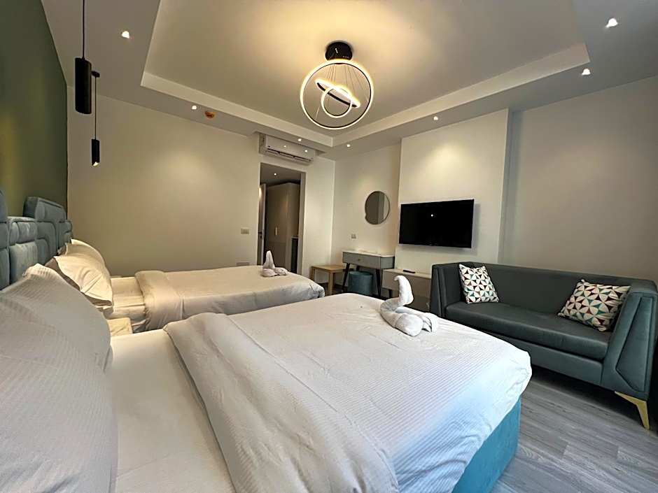 Onyx Pyramids Boutique Hotel