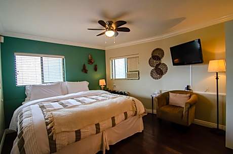 The Fraser River's Edge B&B Lodge