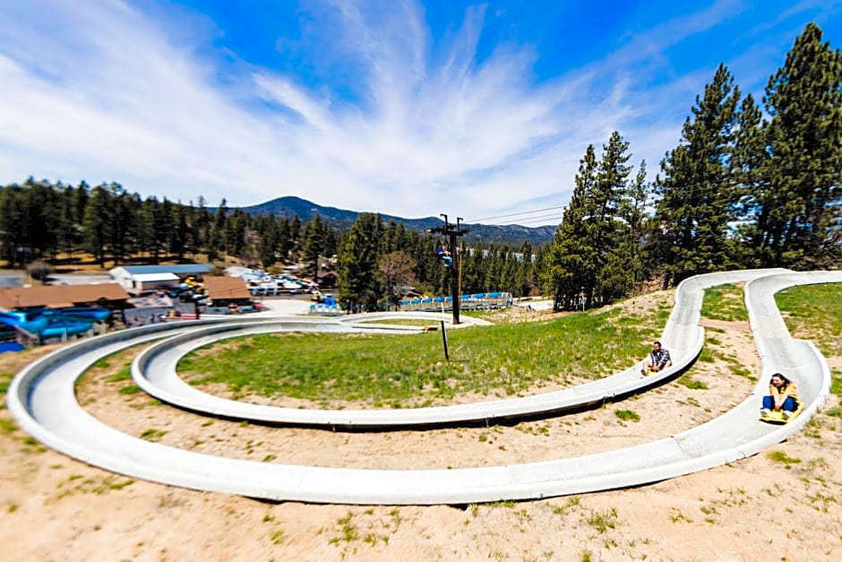 Embers Lodge & Cabins