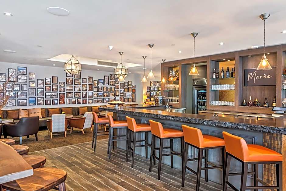 The Loren at Pink Beach