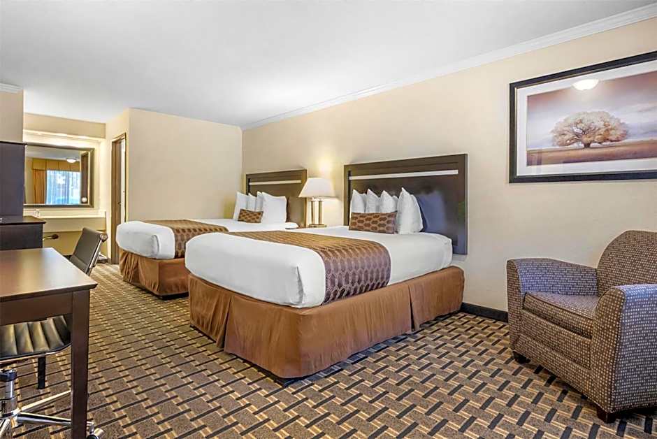 Best Western Plus Inn Of Hayward