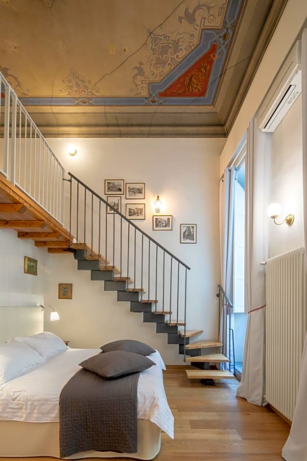 Palazzo D'Ambra Residenza d'Epoca
