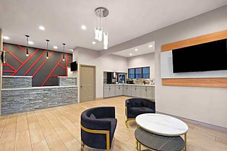 Ramada by Wyndham Bainbridge