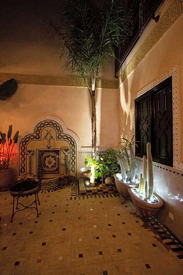 RIAD MAKENE MOUCHKILL