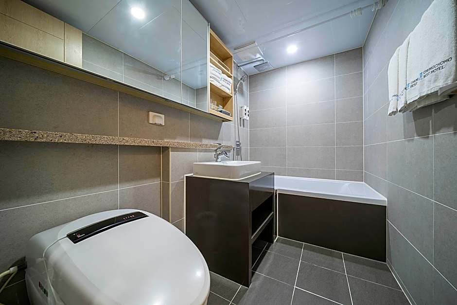 Chungchoho Best Hotel