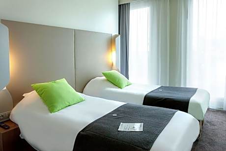 Twin Room Next Generation