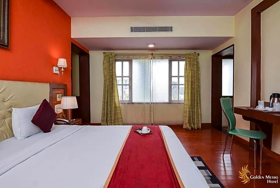 Golden Metro Hotel