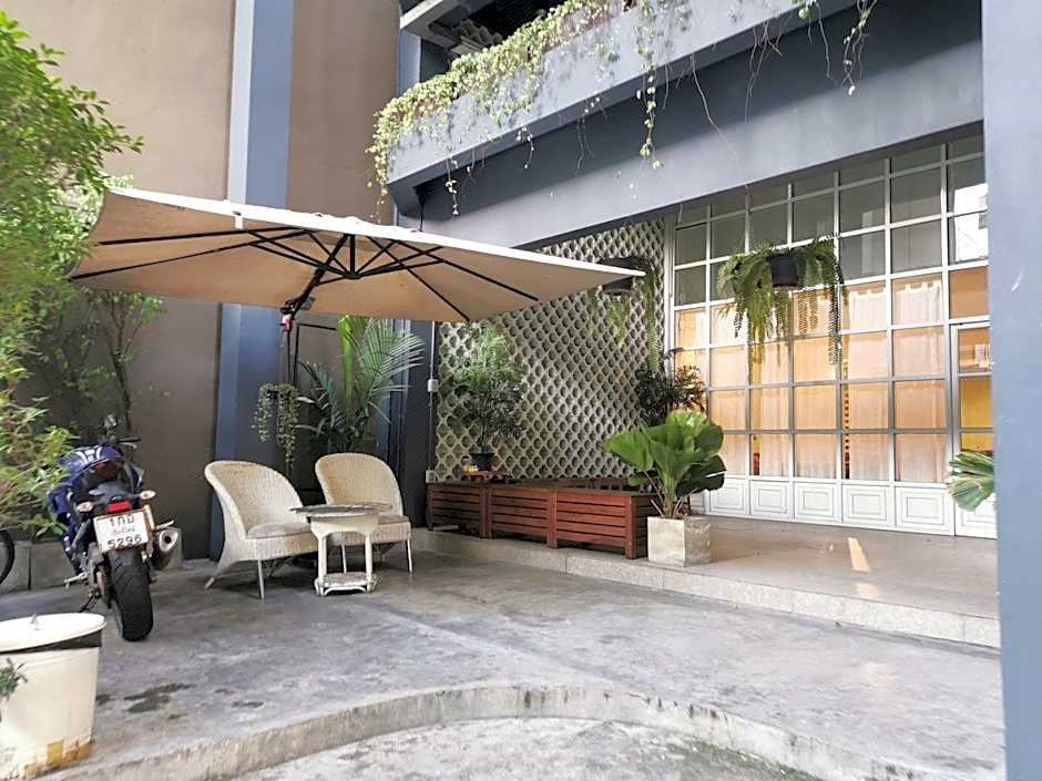 Collection O The Spades Hostel