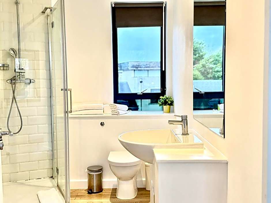 Hampton Suites Serviced Apartments