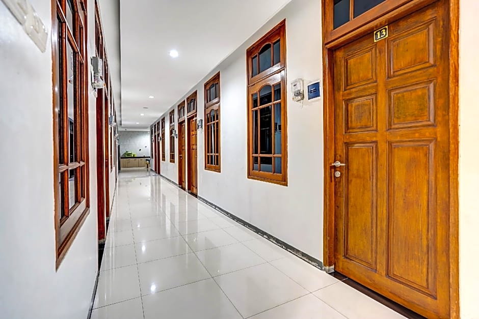 Hotel O Parang Kusumo Residence