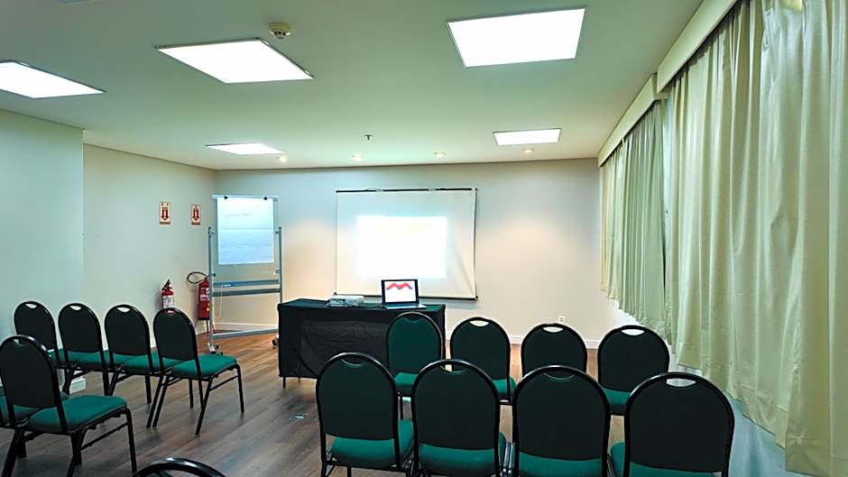 Hotel Express Vieiralves