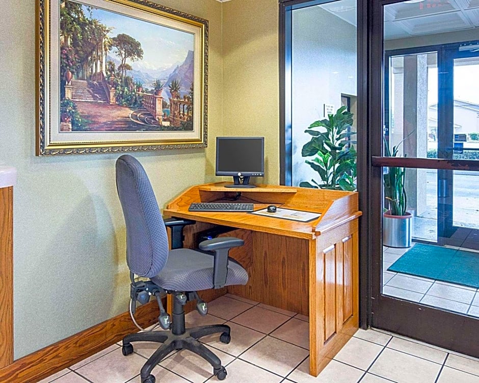 Quality Inn & Suites Franklin