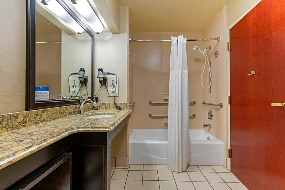 Comfort Inn & Suites Jackson North